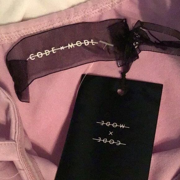 CODEXMODE. Knot Keyhole Front Bodysuit. Lavender XS - Picture 6 of 7